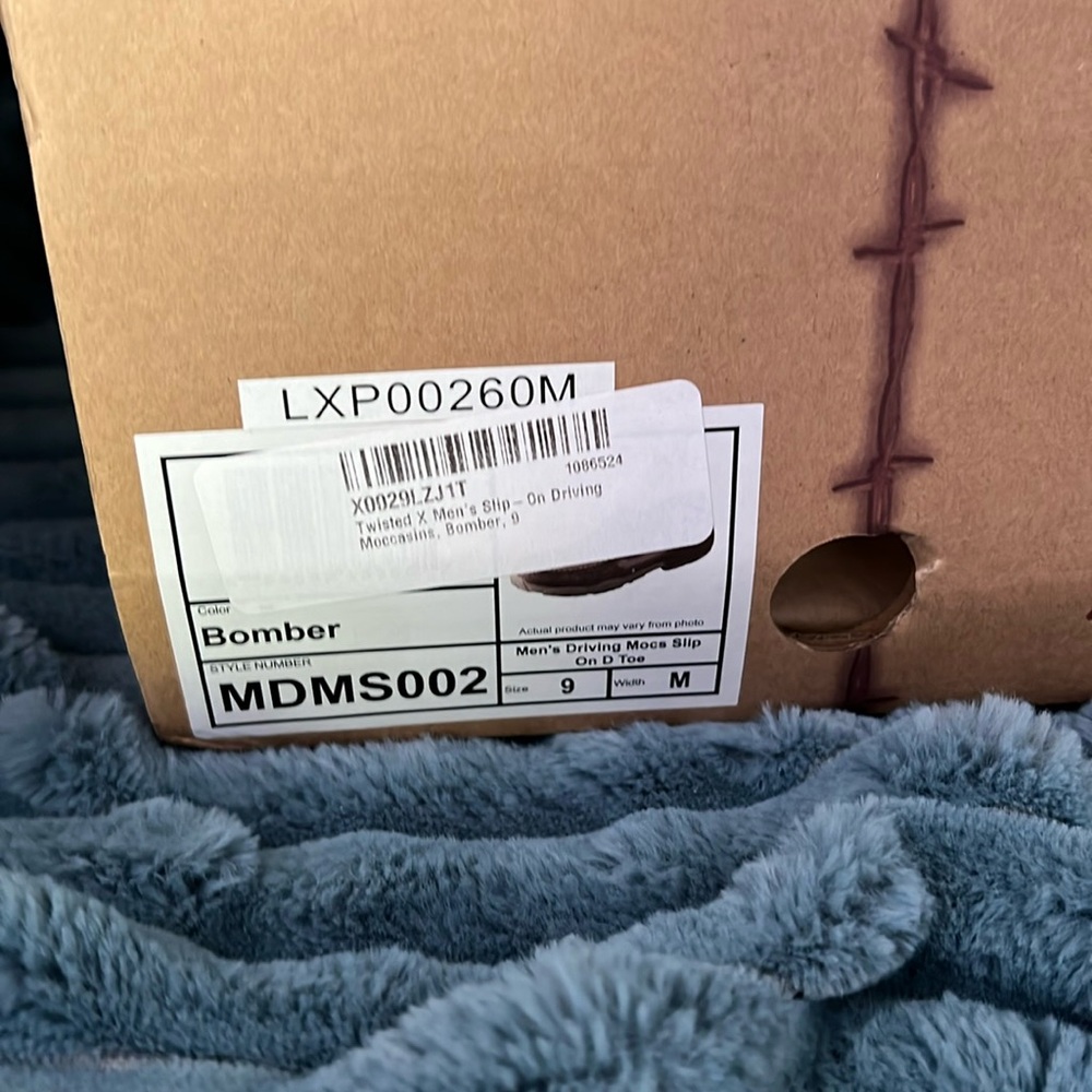 New in box Men’s Twisted X Bomber steel toe work shoe